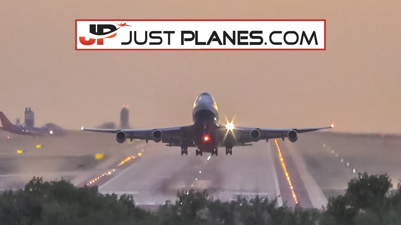 Plane Spotting at DENVER AIRPORT by JustPlanes