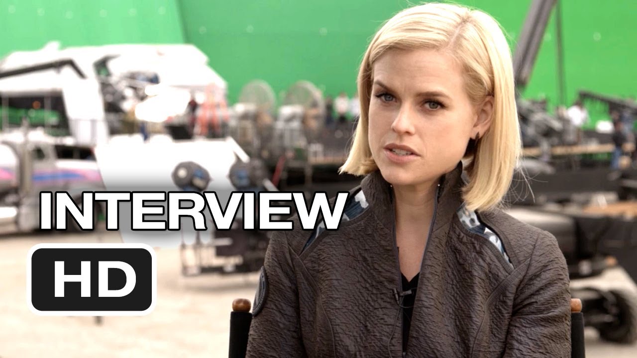 Star Trek Into Darkness Interview - Alice Eve (2013) - Chris Pine Movie HD