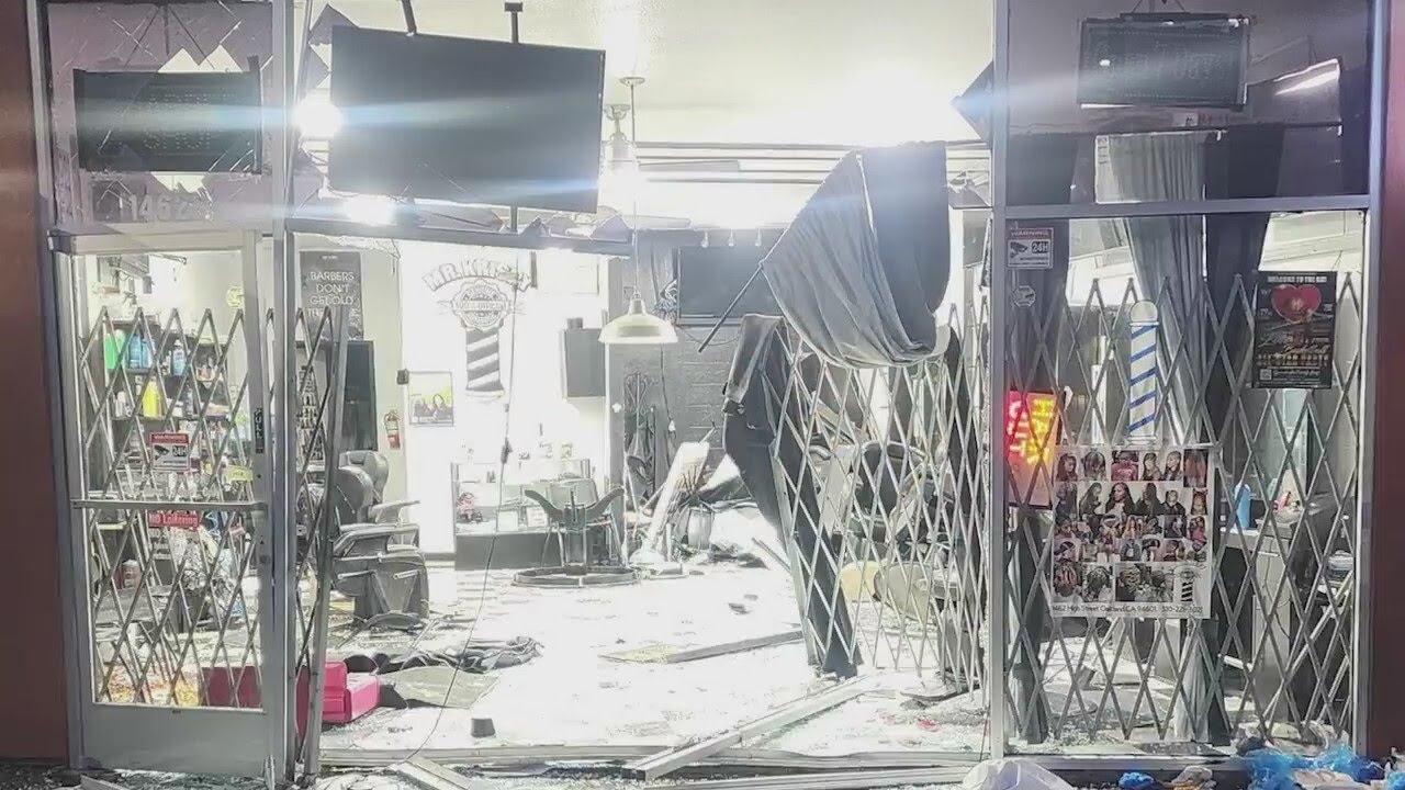 Oakland businesses rammed with vehicles, burglarized Saturday
