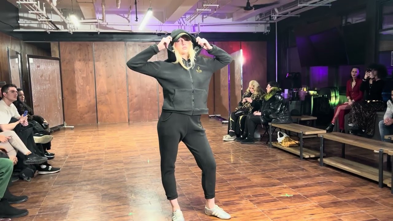 Выставка работ фотографа #Eye of the Photographer в студии EM, организованная J.L.S Productions, ...