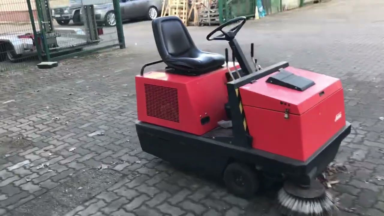 Hallo Jonas 1000 V Kehrmaschine