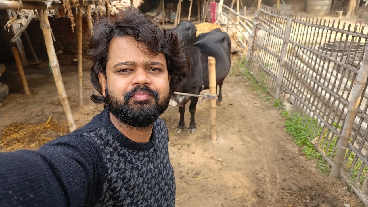 Bich market me khula swimming pool🤣