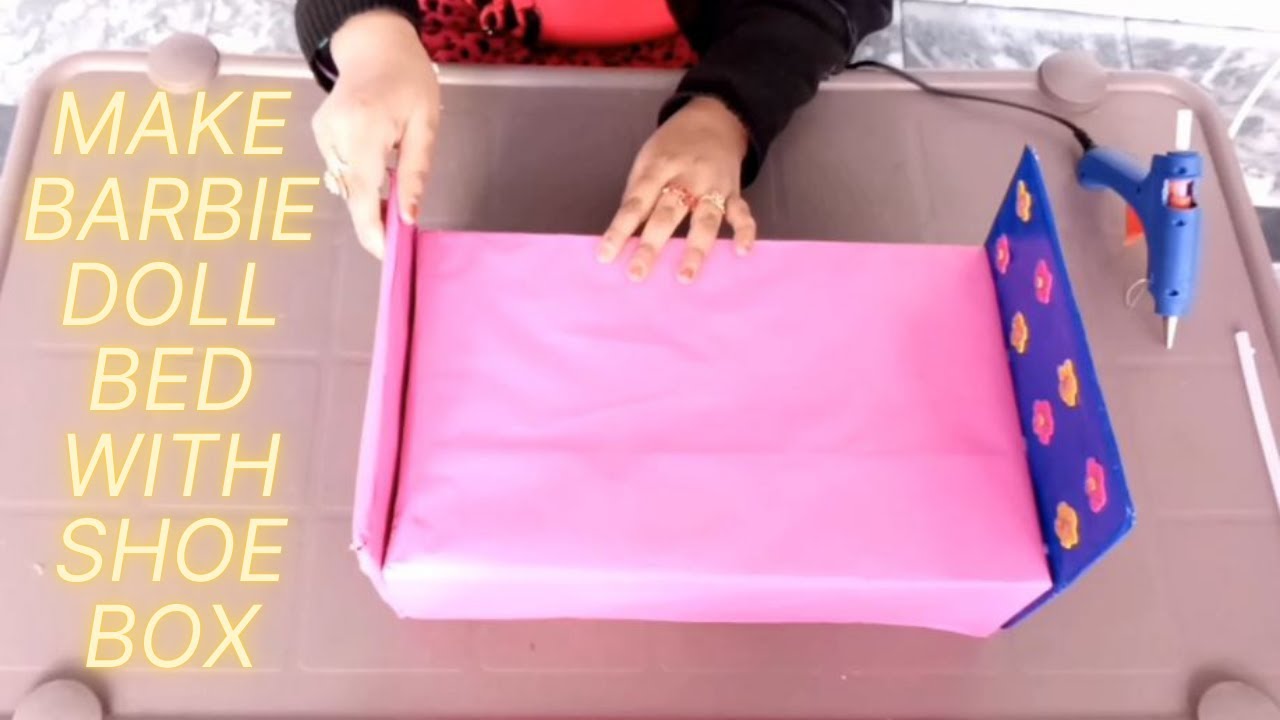 How to make barbie doll bed with shoe box || Doll ka bed banany ka Tarika || Fari Crafts