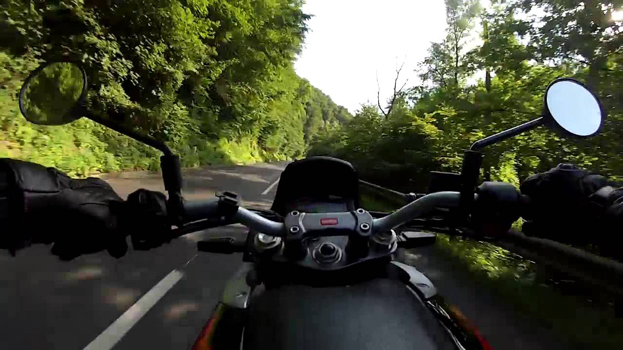 Aprilia Pegaso 650 Strada fast ride (GoPro HD Hero 3 Silver Edt.)