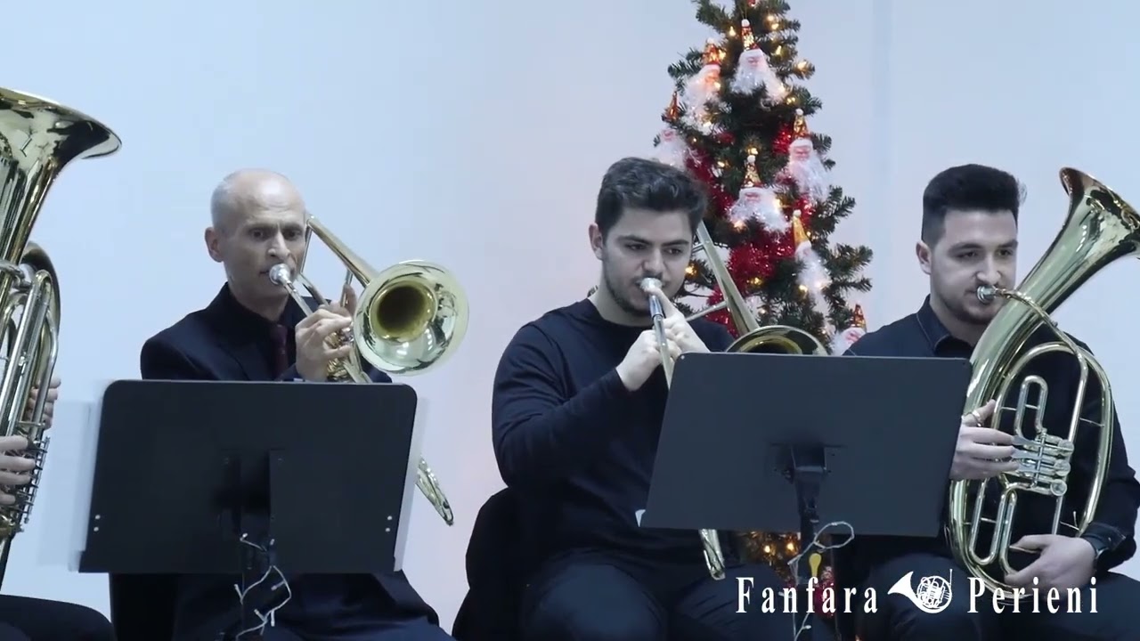 Astăzi s-a născut Hristos! - Fanfara Perieni | Concert 