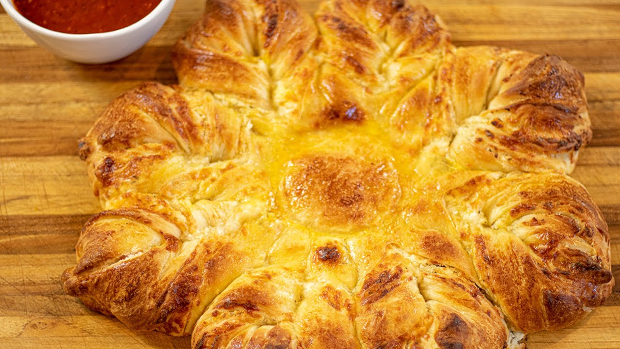 Feta Filled Star Bread (Tiropita-flavored)