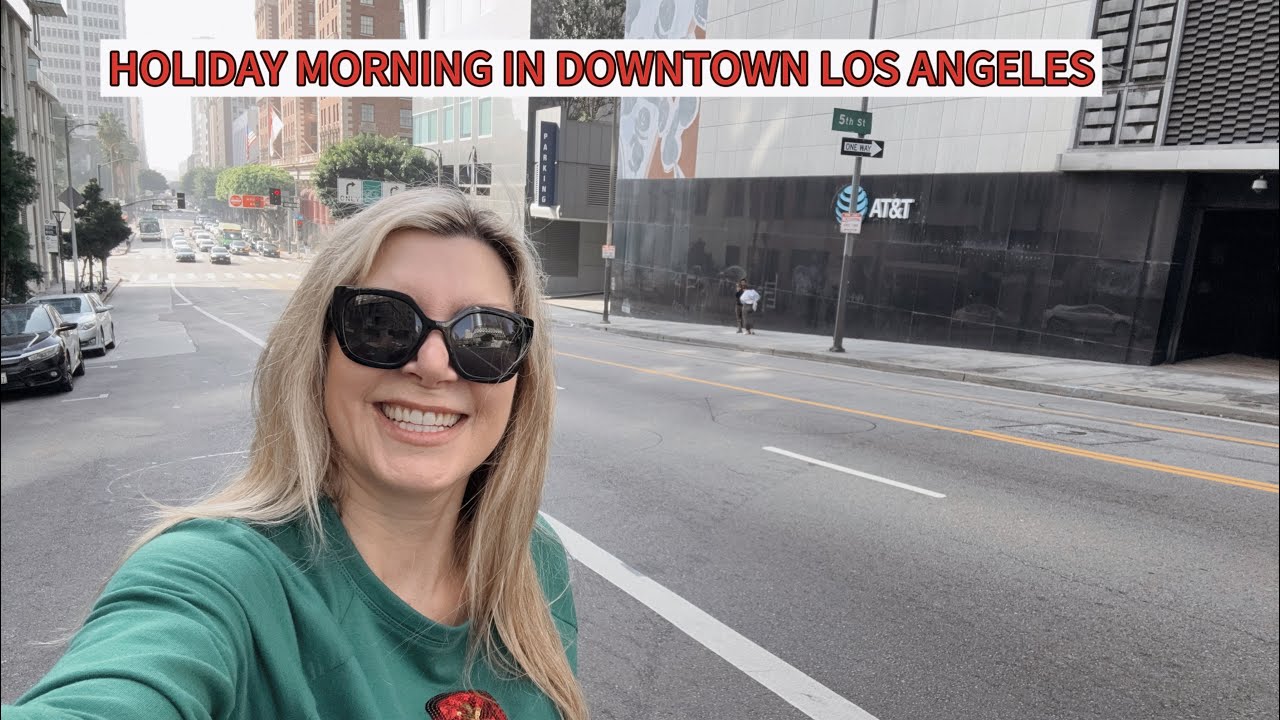 HOLIDAY MORNING IN DOWNTOWN LOS ANGELES | Christmas Decorations | Historic Buildings | Library 