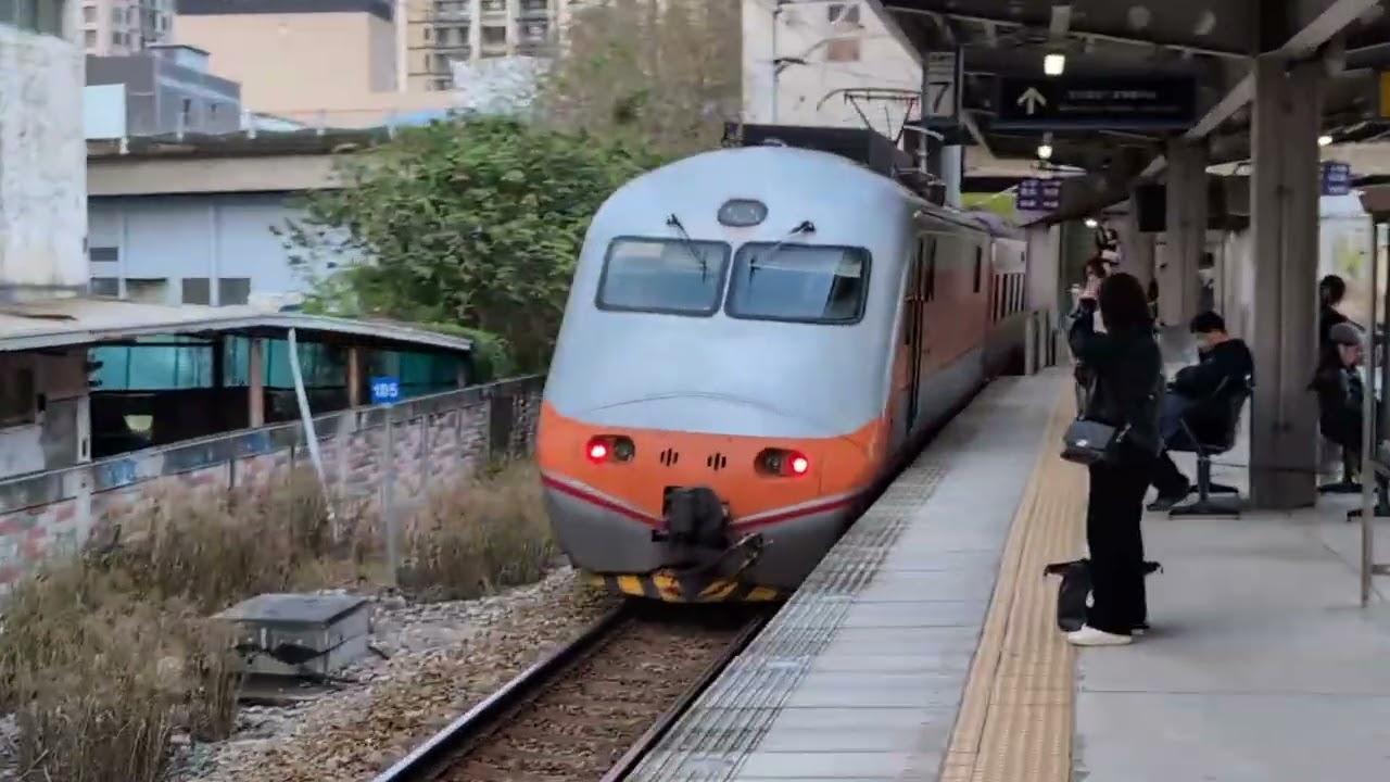 清明連假最後一天，北新竹站拍火車