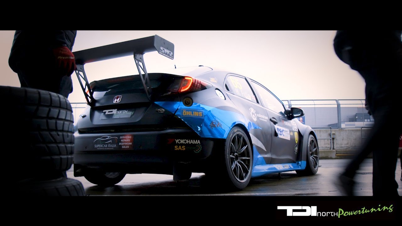 TCR UK - Honda Civic Type R (FK2) - Car Number 65 - Howard Fuller