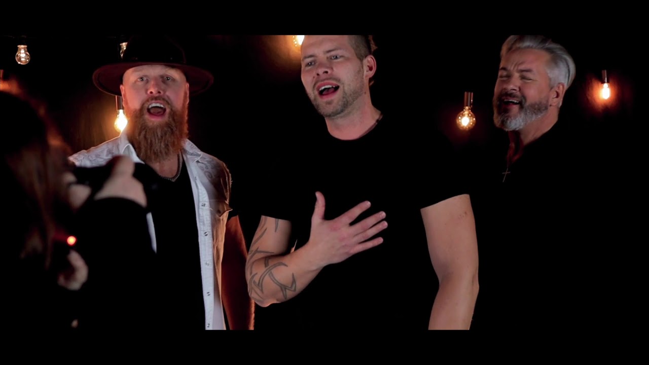 Borderville - Scream (Cry For Me) feat. Kinsey Rose -  Official Music Video