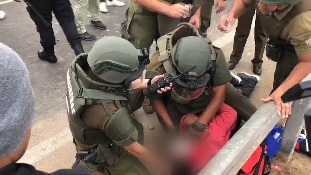 Pelea en la frontera con Perú: Migrantes se enfrentaron a piedrazos