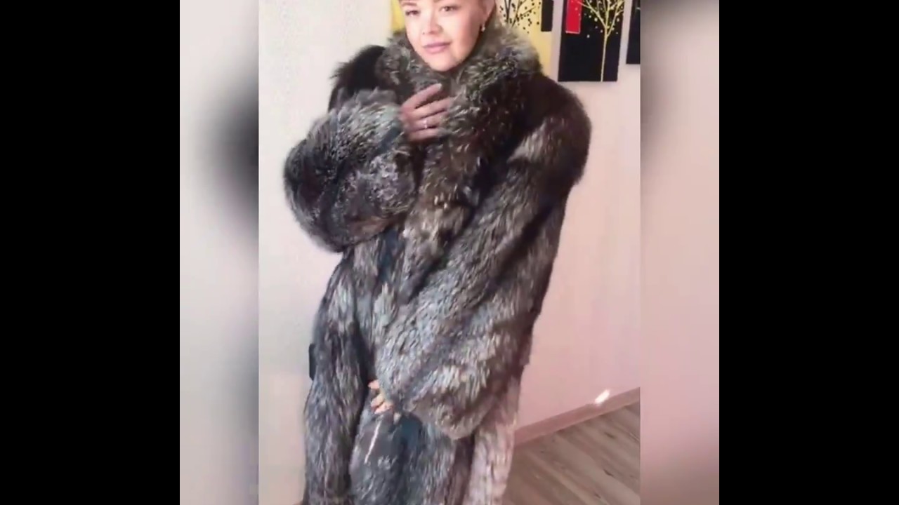 Fur coat silver fox long XL. Fursberry. Fourrure luxury fur fox.
