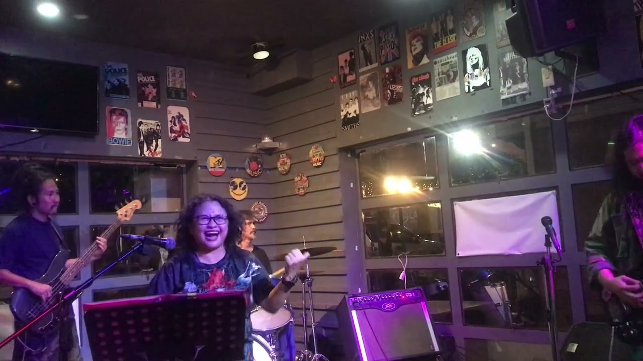 FUDGĪNAZ cover Tears For Fears' EVERYBODY WANTS TO RULE THE WORLD (Set 2) @BlueKnightsBar 2.27.26 