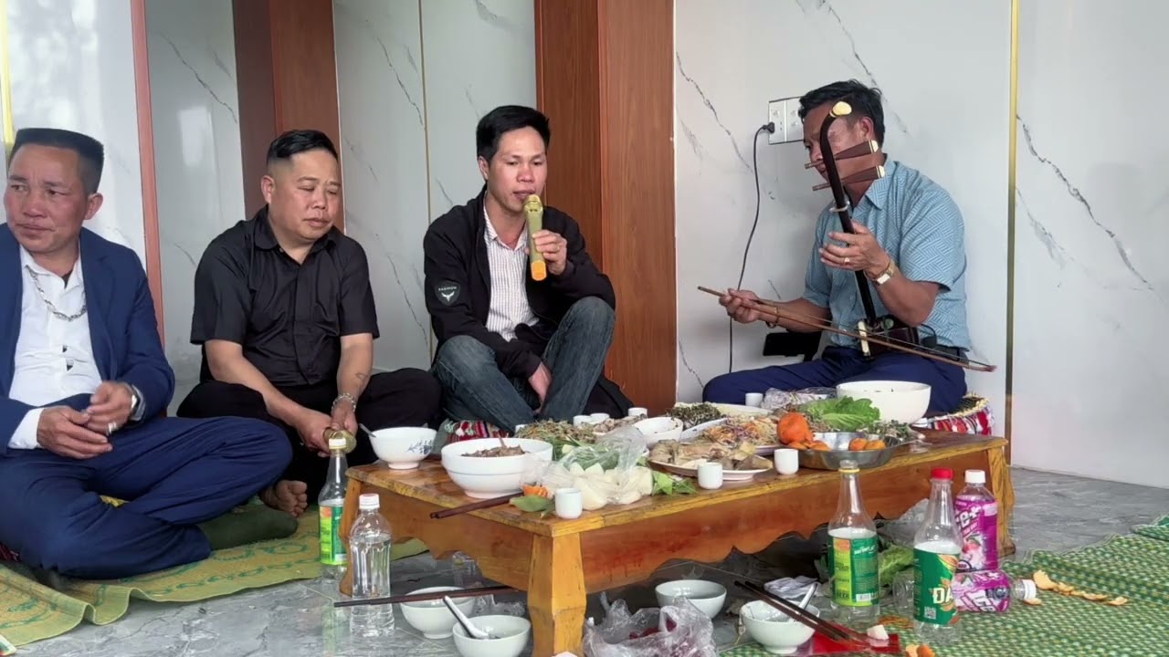 Hát tại nhà lò hiến bản chiềng đen