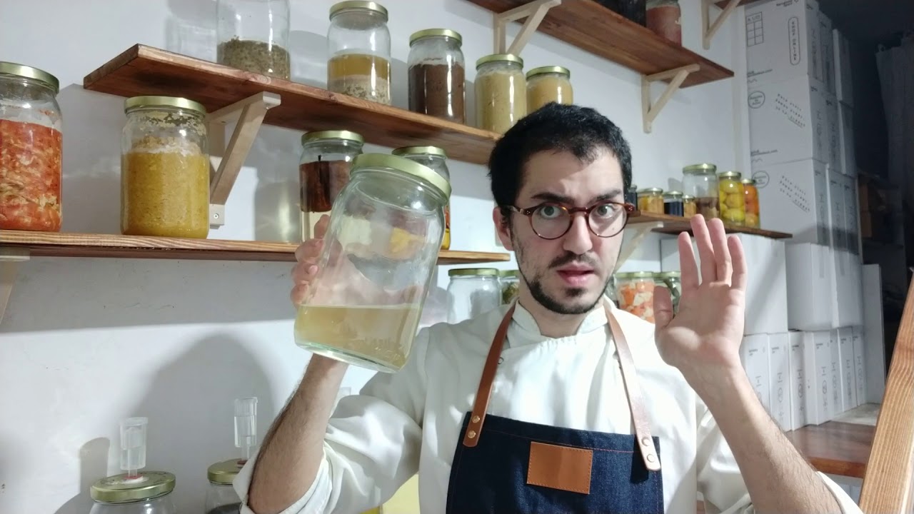 Paramos la fermentación de un vino de piña con alcohol (Tepache) | Robert Ruiz