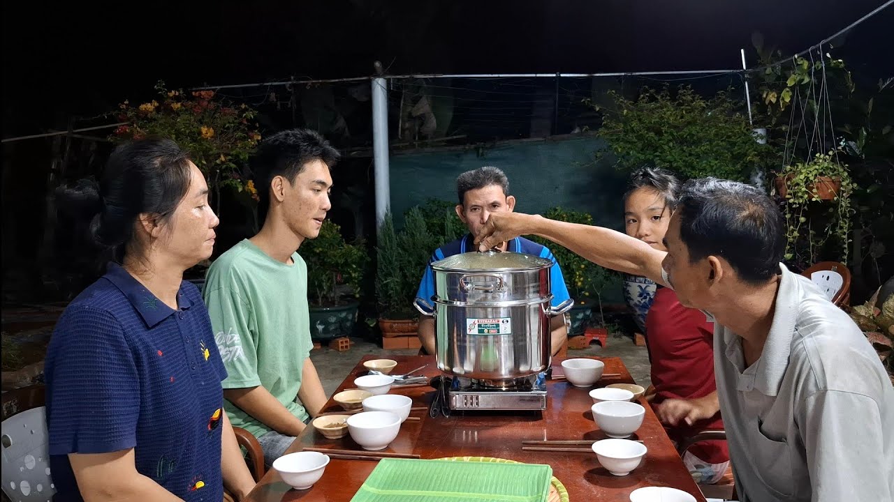 Sau Chuyến Đi sài Gòn Ông Xã Đã Có Món Ăn Hấp Dẫn Dành Cho Gia Đình ! |BĐMV&Family