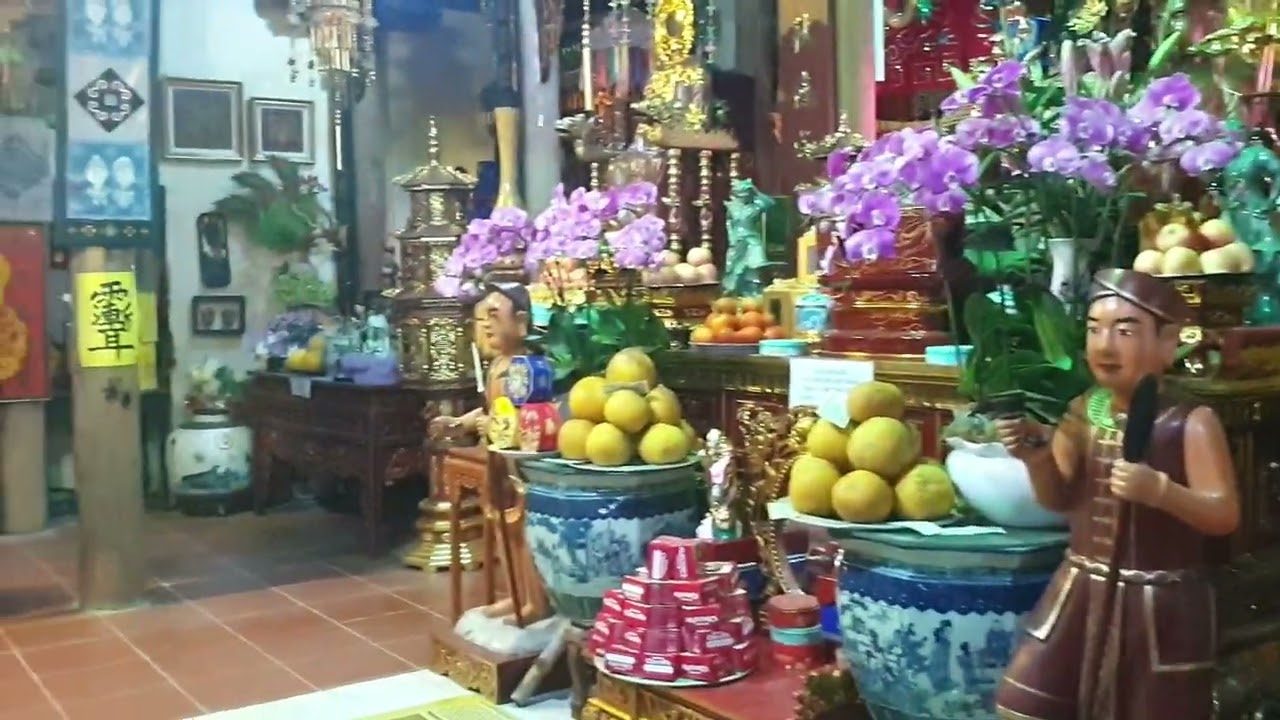 Hôm qua em đi lễ chùa