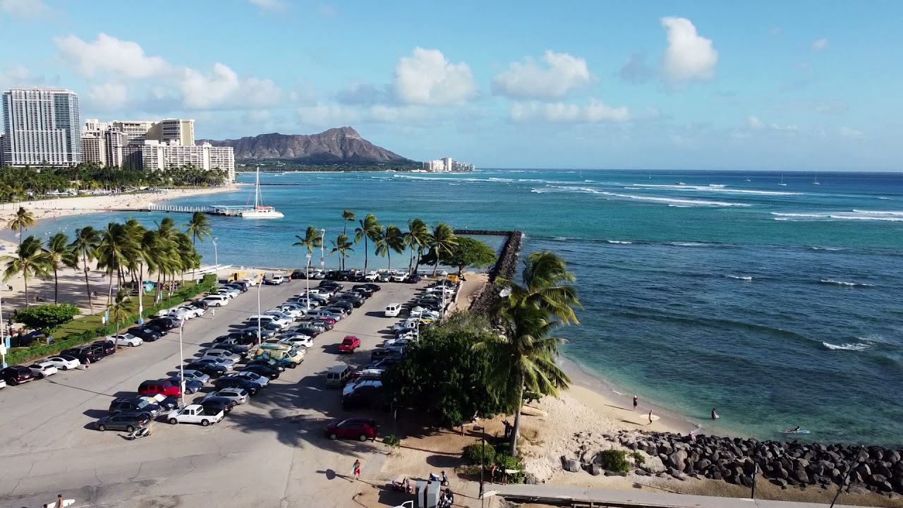 Diamond Head & Waikiki View from Ala Wai Boat Harbor / アラワイボートハーバーからのダイヤモンドヘッド＆ワイキキの景色