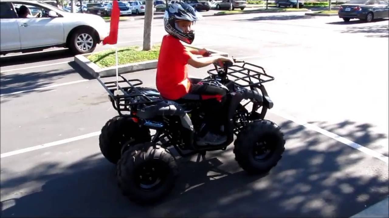 10 yr old testing ICE BEAR Youth 125cc ATV PAH125-8E