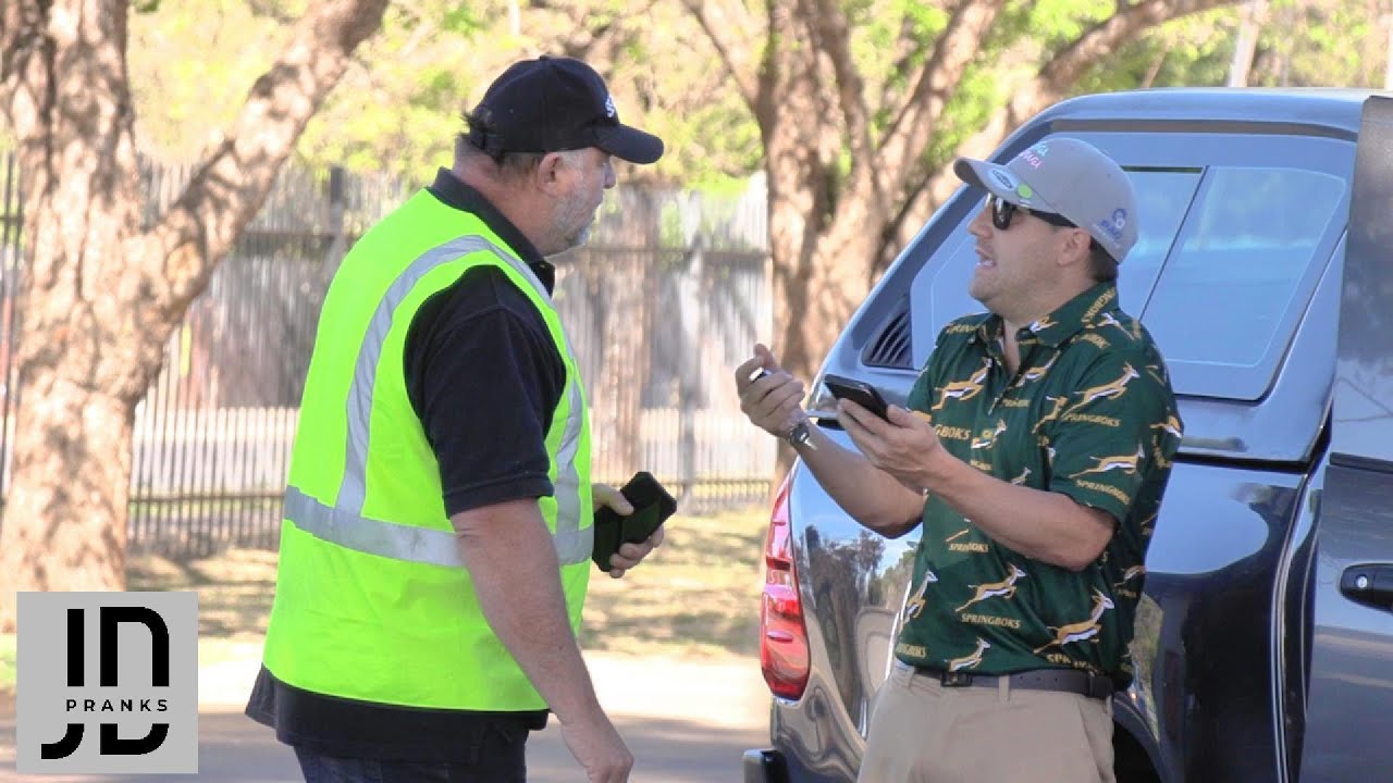 Do you BRIBE your way into golf days, Prank!