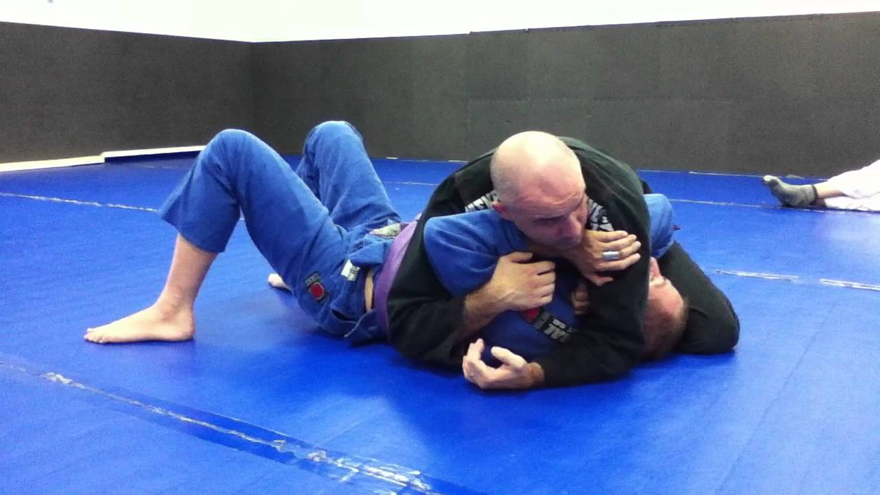 Roger Gracie Sneaky Mount Transition Lesson 20