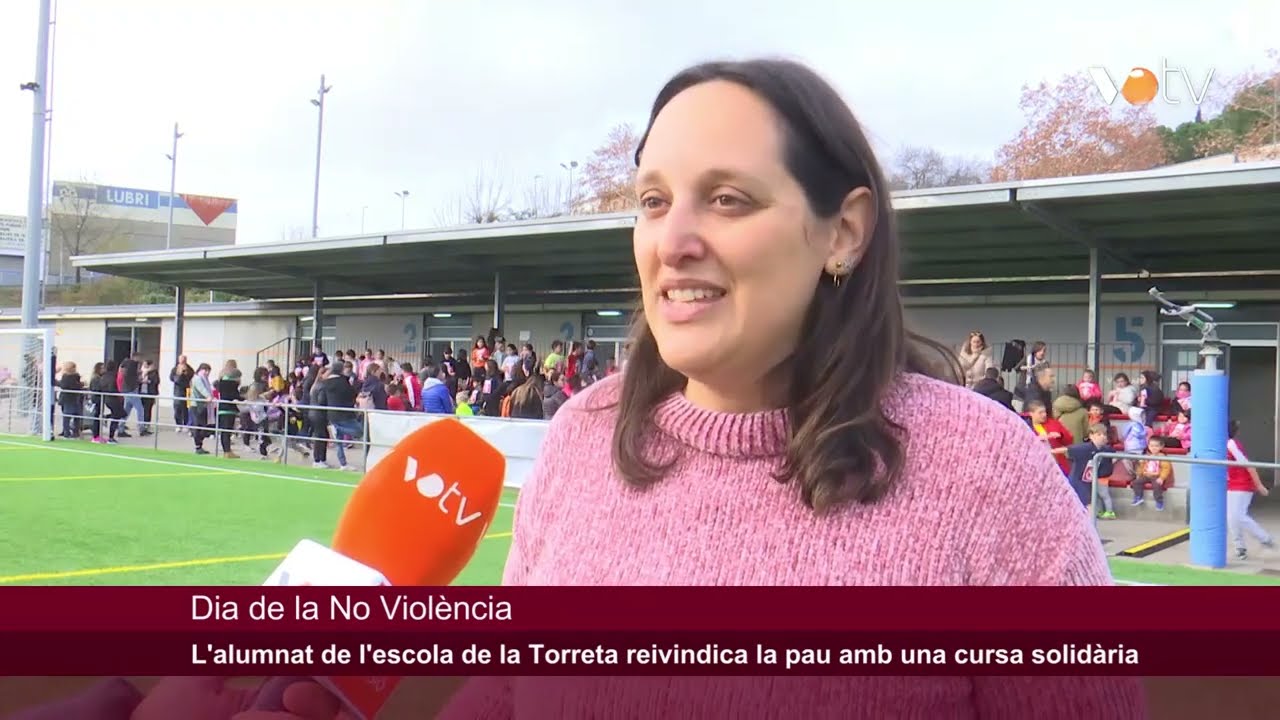 VOTV - L'alumnat de l'escola de la Torreta reivindica la pau amb una cursa solidària