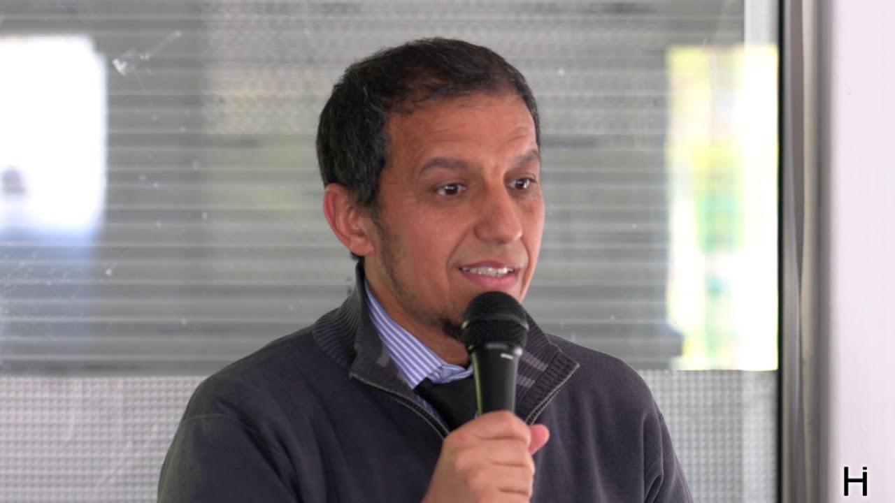 Face à la grandeur de l'Islam... Elle se convertit ! - Hassan Iquioussen