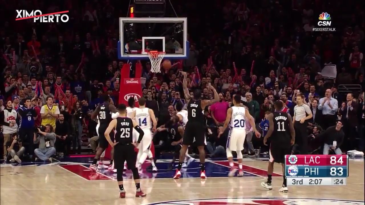 DeAndre Jordan Airballs Two Free Throws