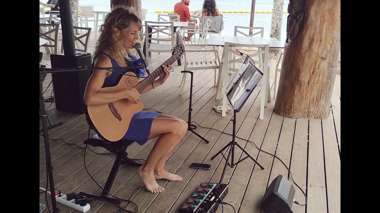 Bar Le Faré Hôtel 5 étoiles Le Méridien Nouméa 24 Novembre 2023