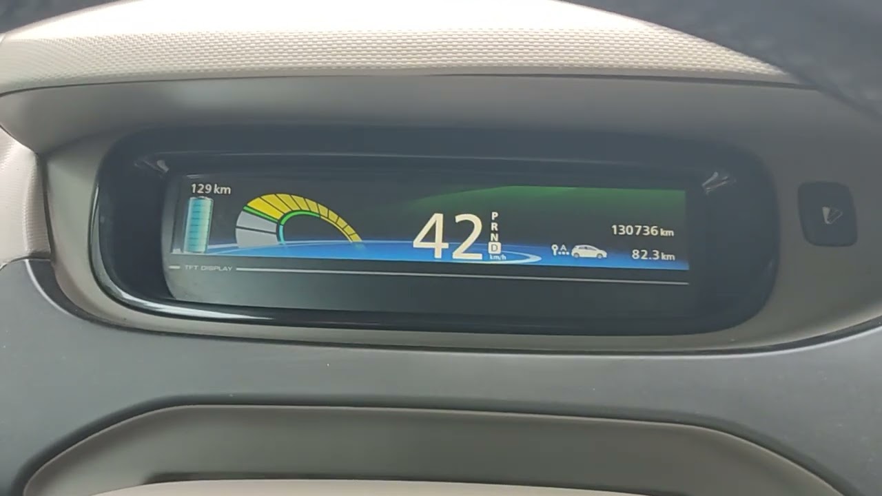 Renault Zoe 91cv 20kwh 0 a 100 carro elétrico Turbo desempenho de 150cv combustão 