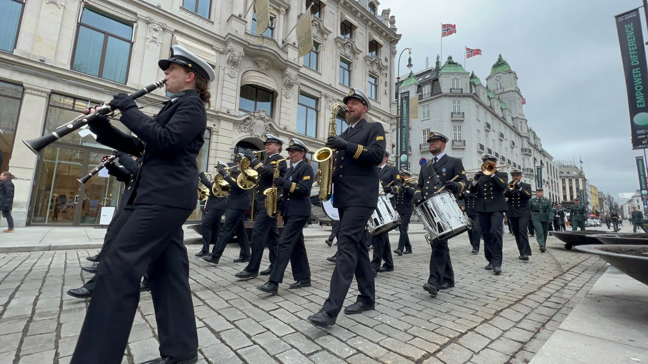 Changing the Guard Oslo - The Royal Norwegian Navy Band Friday 14th April 2023