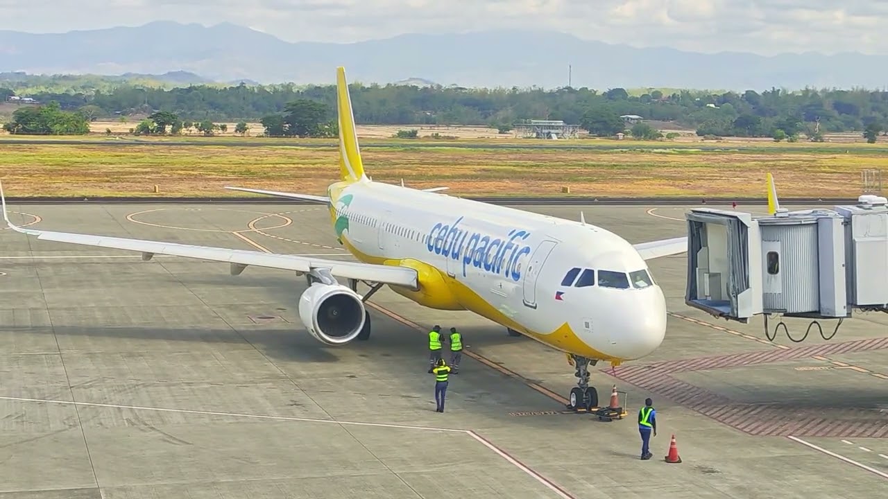 Plane Spotting in Iloilo - Cebu Pacific RP-C4331 and RP-C4114 (2024/05/19)