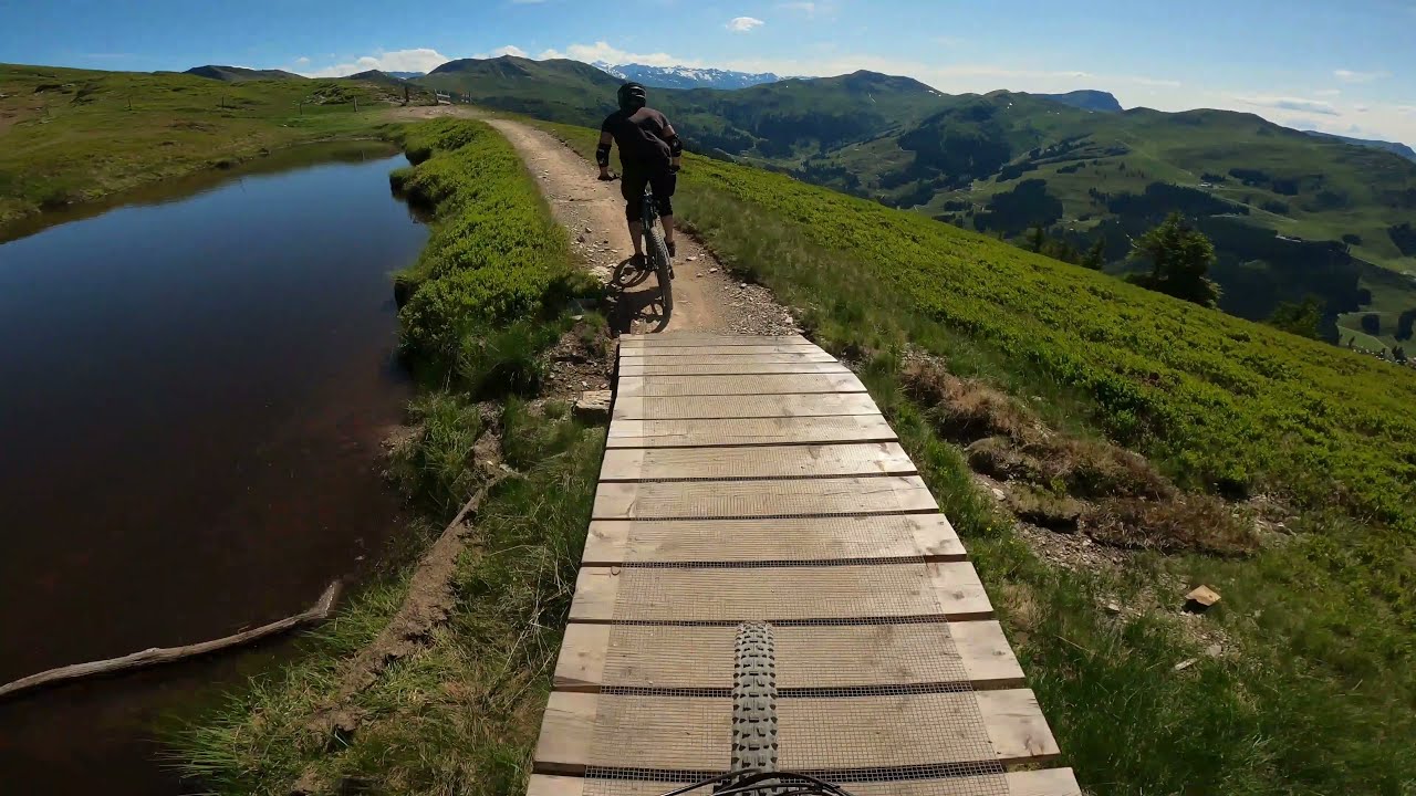 Hacklberg Trail in Saalbach Hinterglemm | 1/4 | RAW-Run | Lapierre 8.6