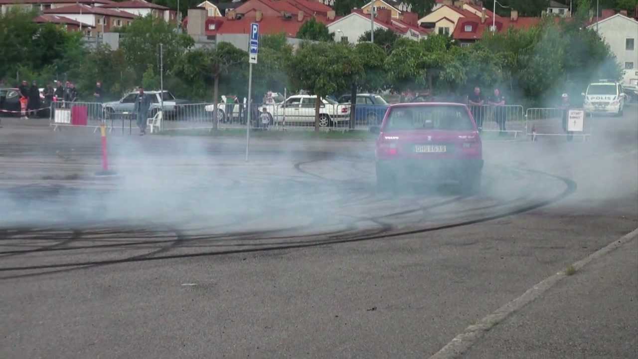 American Car Show Burnout Competition 2011 - Raw & Uncut