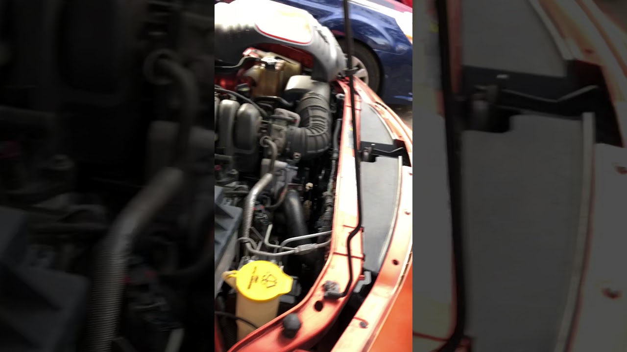 Замена датчика давления масла Dodge Charger 2006 года
