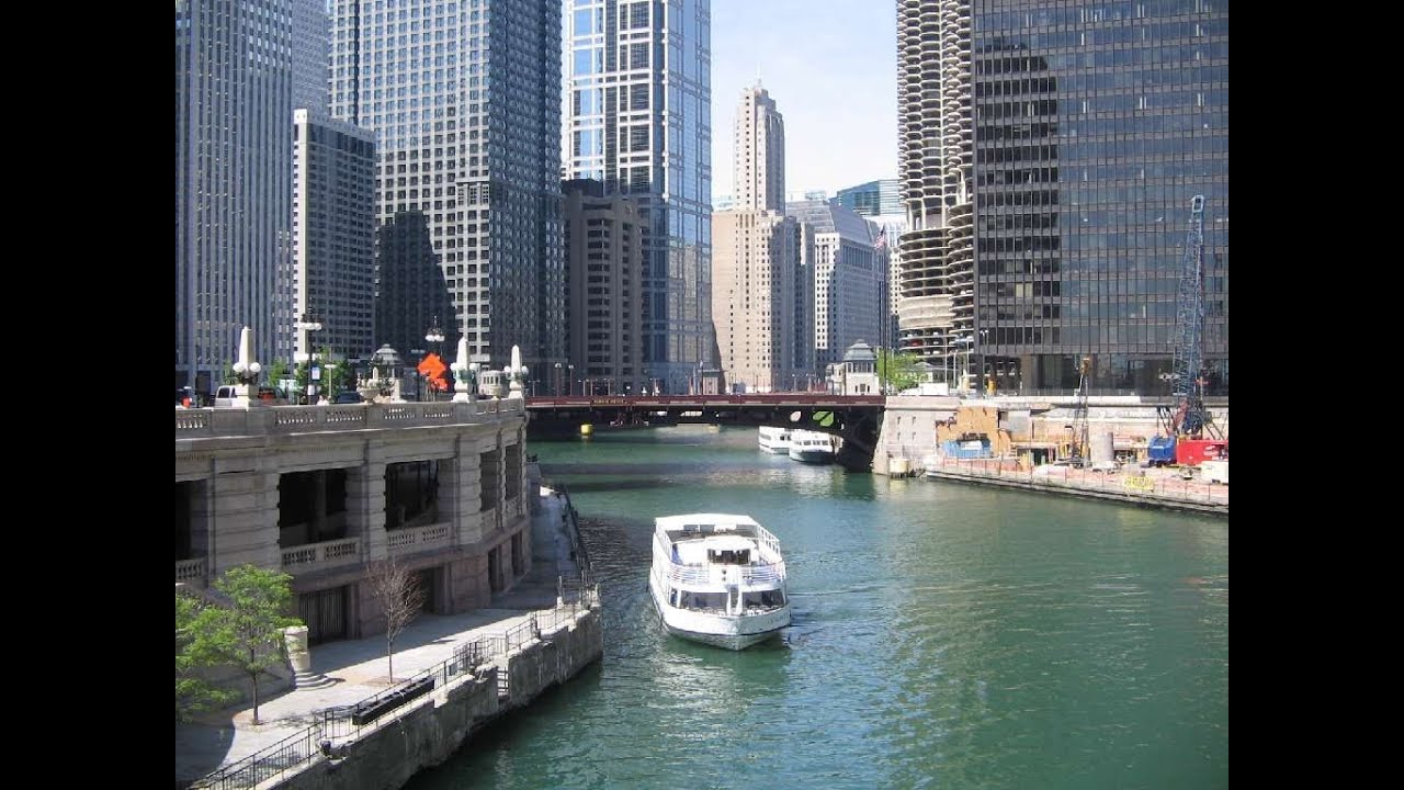 Chicago River Cruise