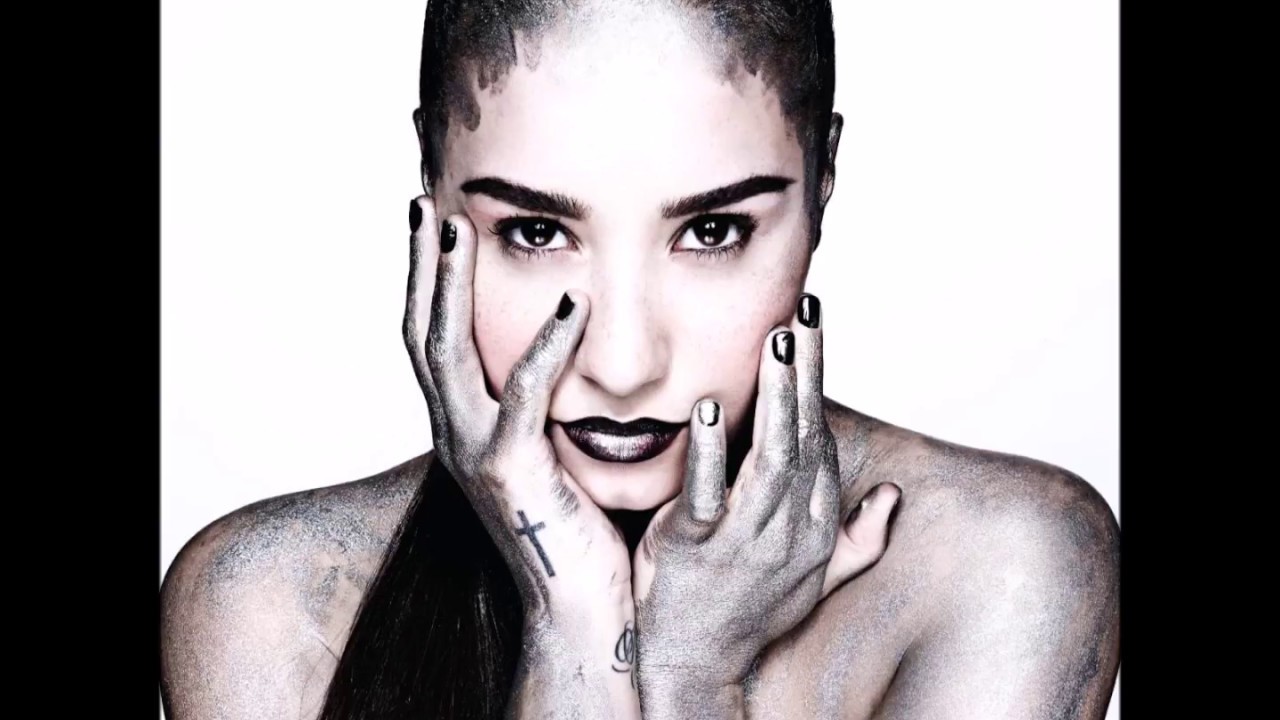 Demi Lovato - Neon Lights