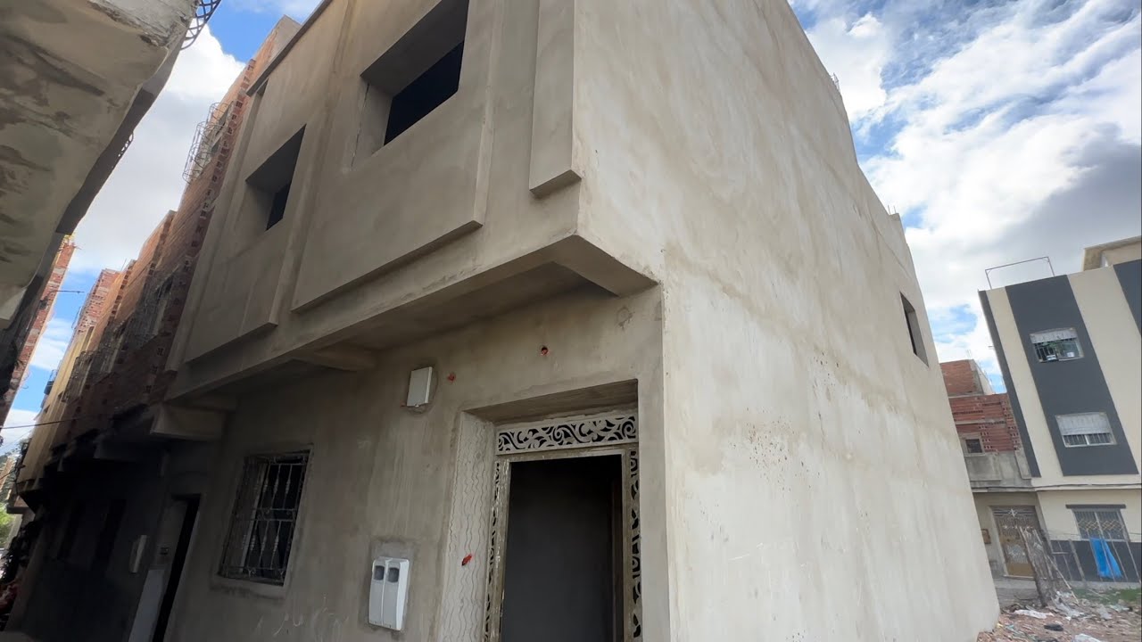 دار للبيع في حومة مرابيط 65 مترو  بناء بالرخسة 0630298833