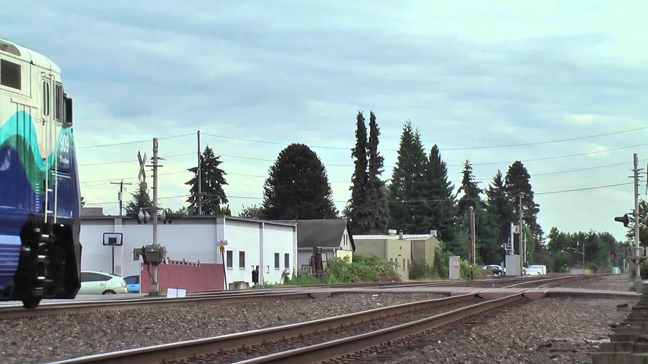 Sounder commuter rail at Kent station 2014.7