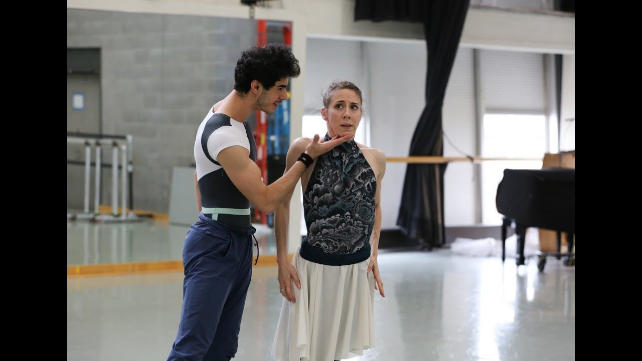 Richmond Ballet in rehearsal for Ben Stevenson's 'Dracula'