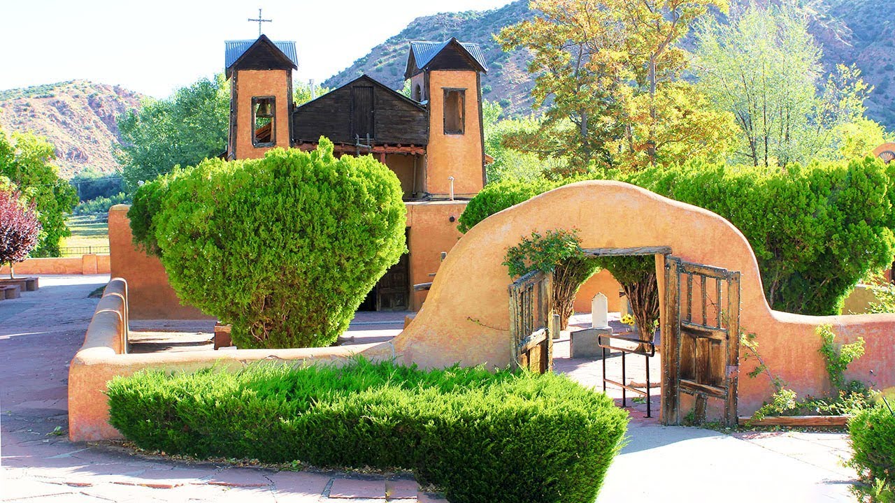El Santuario de Chimay&oacute; &  Santo Ni&ntilde;o Chapel (Chimay&oacute;, New Mexico)