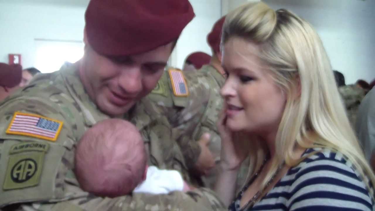 Soldier comes home from Afghanistan and meets his baby boy for the first time!