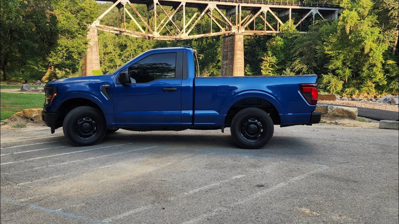 Установка 2-дюймовых занижающих серьг на Ford F150 2024 года выпуска.