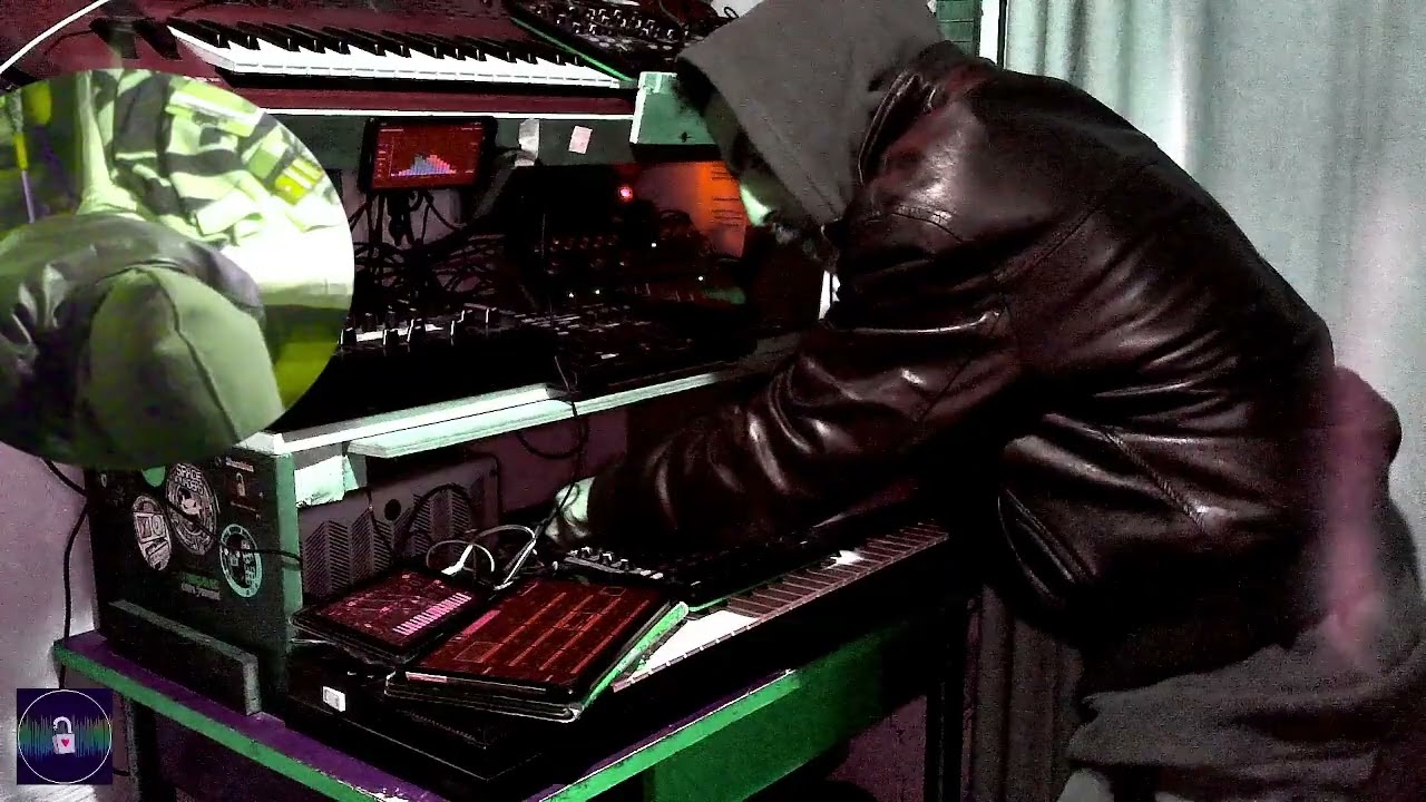 Improvised mini live studio set 30 minutes 147BPM lots of gear used all together 2026 02 21