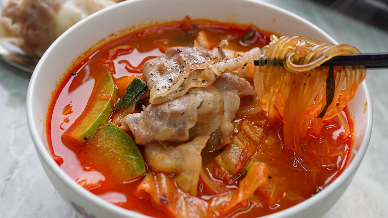 고기 아끼지 마세요&hellip; 무조건 밥 추가 각! 얼큰 고기짬뽕 레시피