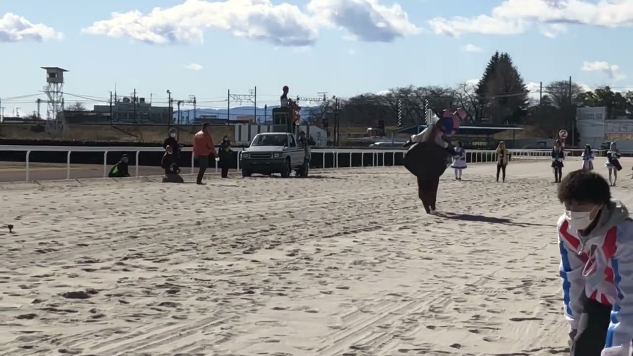 笠松競馬場で爆走するハリボテエレジー3.0