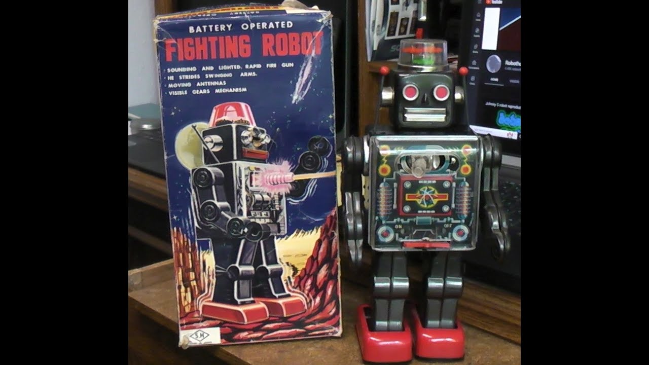 1960's Made in Japan, Fighting Robot repair. How it works, a look inside.