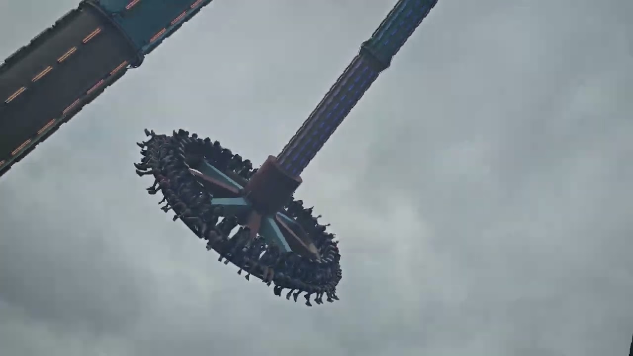 Dustin, AJ, Liam ride the Pandemonium Six Flags GA