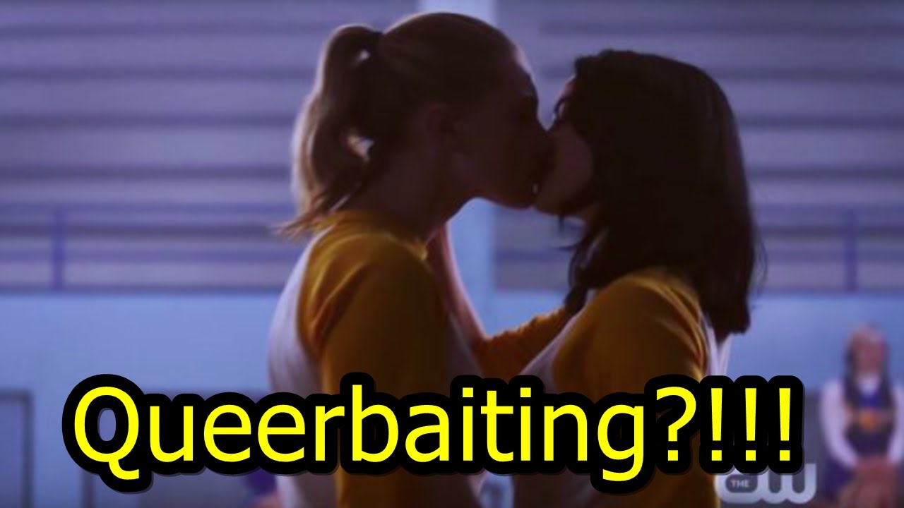 Riverdale | Are They Queer Baiting With The Veronica & Betty Kiss?!?!
