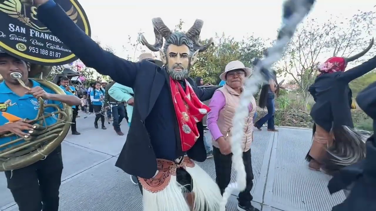Danza de los Diablos en San Andres Yutatio, Oaxaca